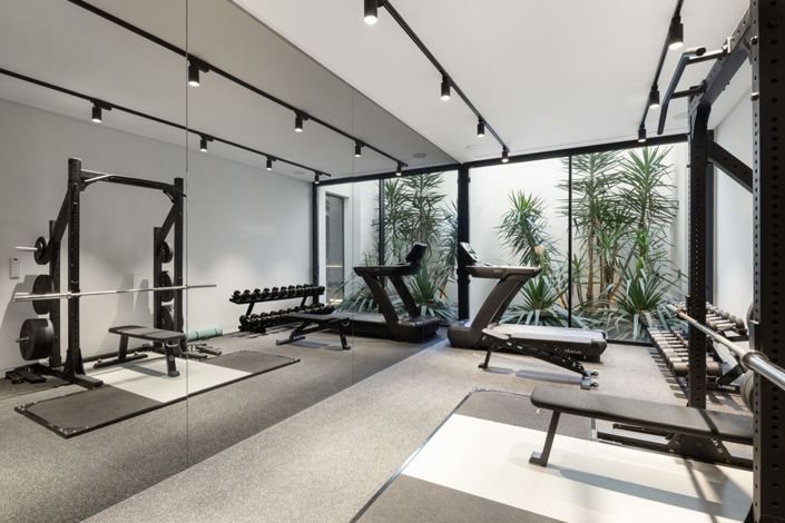 Image No.28-8 Bed Villa for sale