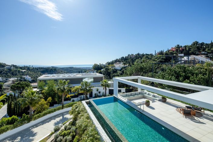 Image No.30-8 Bed Villa for sale