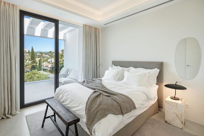 Image No.21-6 Bed Villa for sale