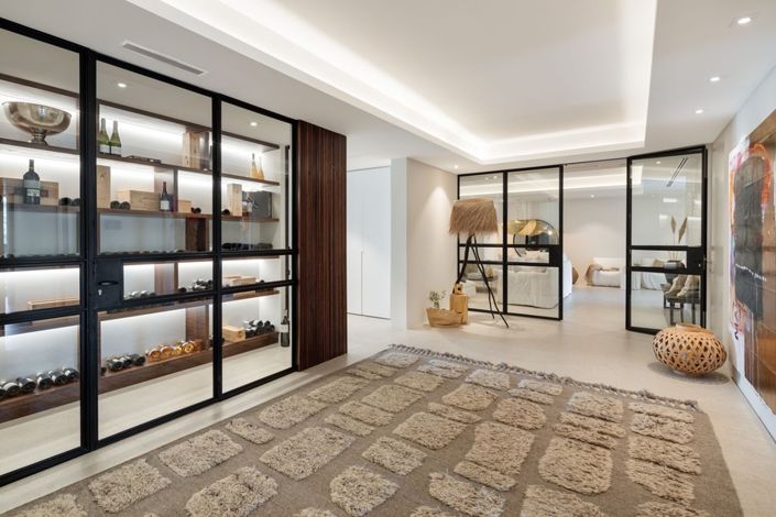 Image No.26-6 Bed Villa for sale