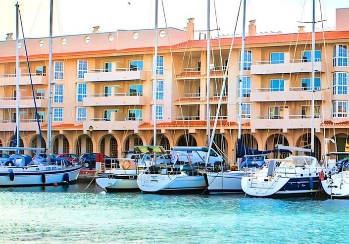 Image No.17-3 Bed Apartment for sale