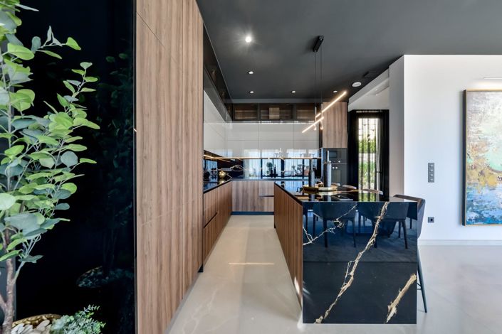 Image No.41-8 Bed Villa for sale