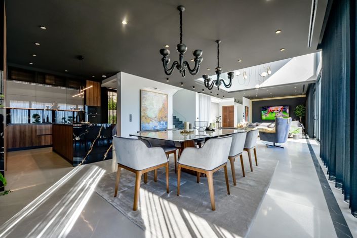 Image No.48-8 Bed Villa for sale