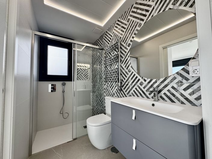 Image No.11-3 Bed Villa for sale