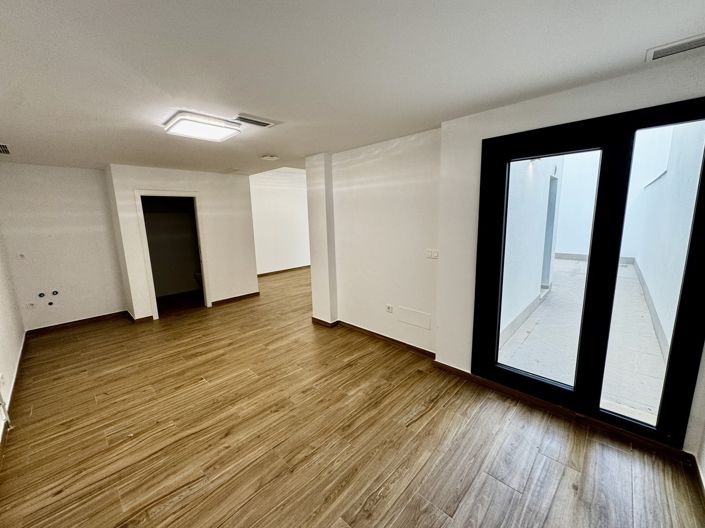 Image No.13-3 Bed Villa for sale