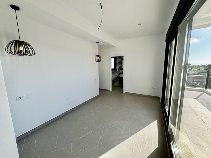 Image No.21-3 Bed Villa for sale