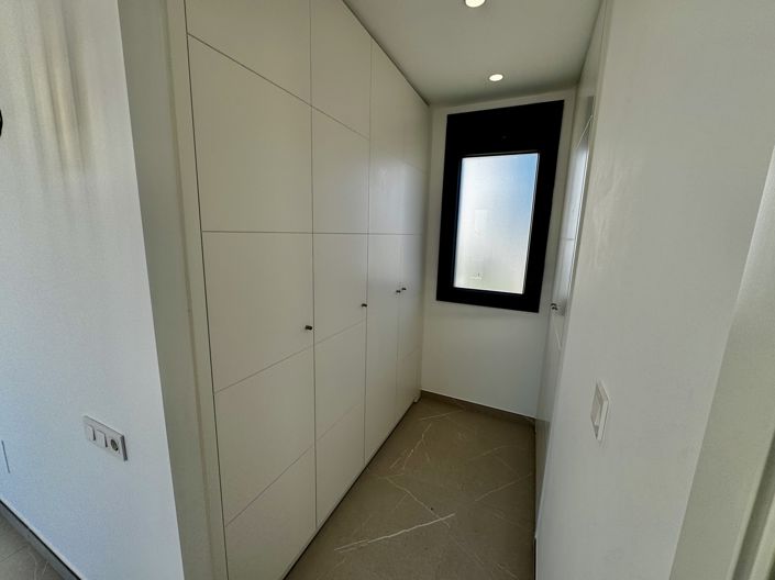 Image No.22-3 Bed Villa for sale