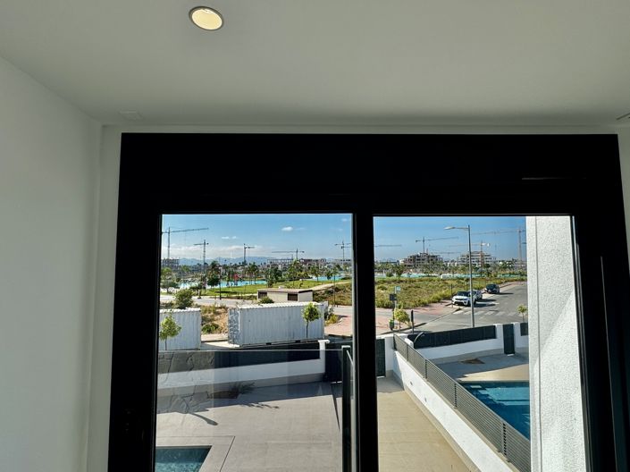 Image No.25-3 Bed Villa for sale