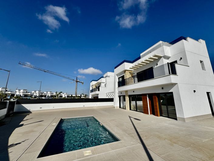 Image No.35-3 Bed Villa for sale