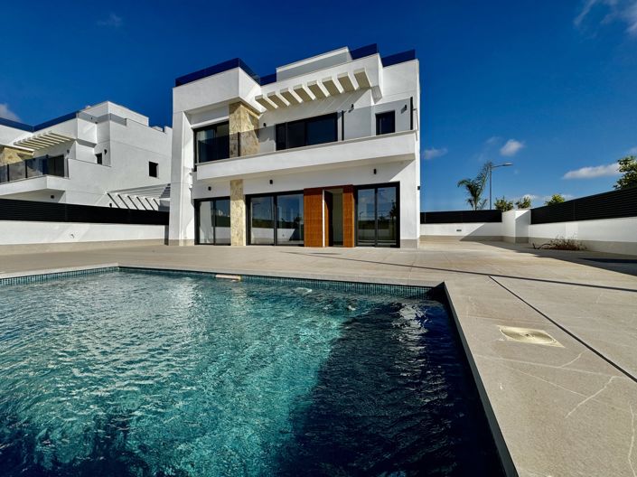 Image No.37-3 Bed Villa for sale