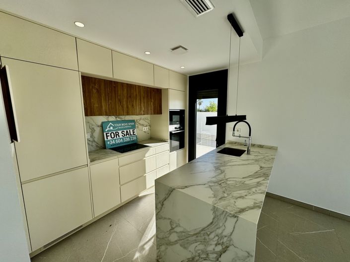 Image No.7-3 Bed Villa for sale