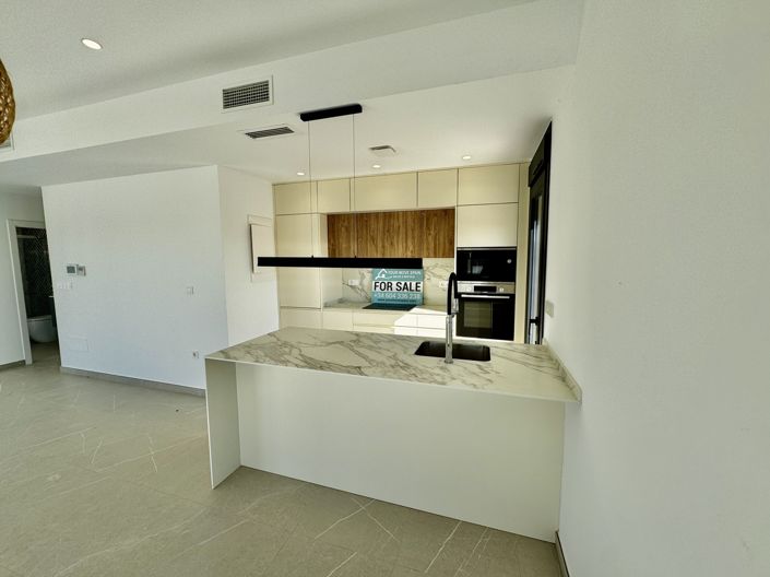 Image No.9-3 Bed Villa for sale