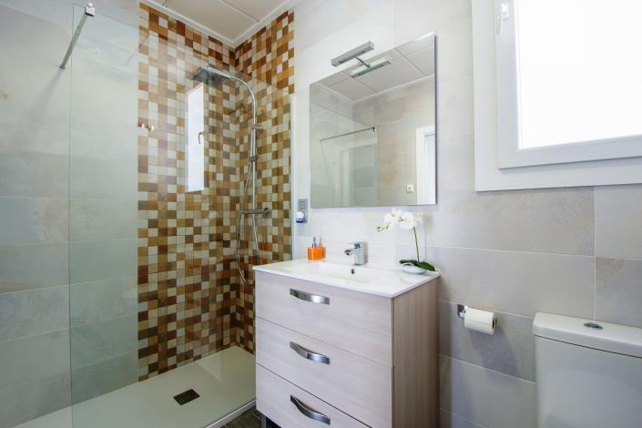 Image No.12-3 Bed Villa / Detached for sale