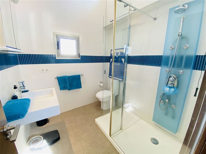 Image No.12-Propriété de 3 chambres à vendre à Cox