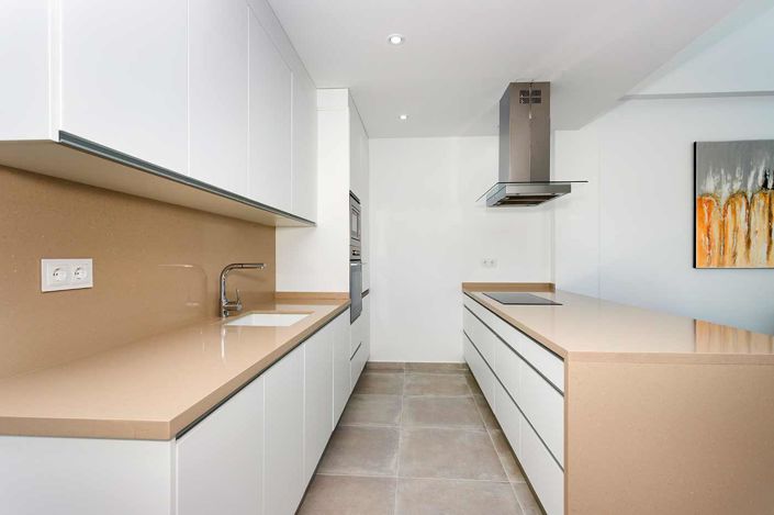 Image No.5-3 Bed Property for sale