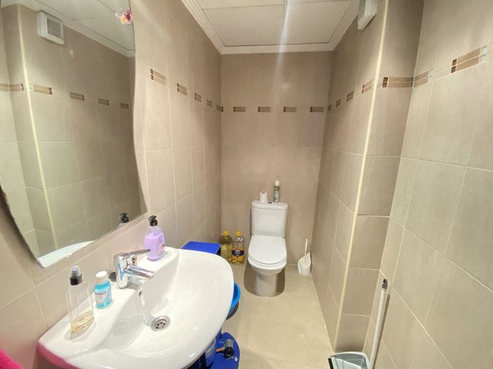 Image No.9-3 Bed Property for sale