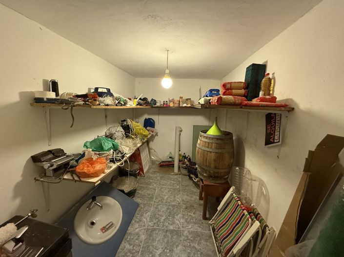 Image No.15-3 Bed Property for sale