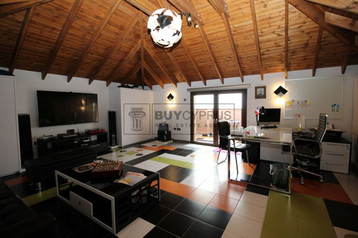 Image No.21-6 Bed Villa for sale