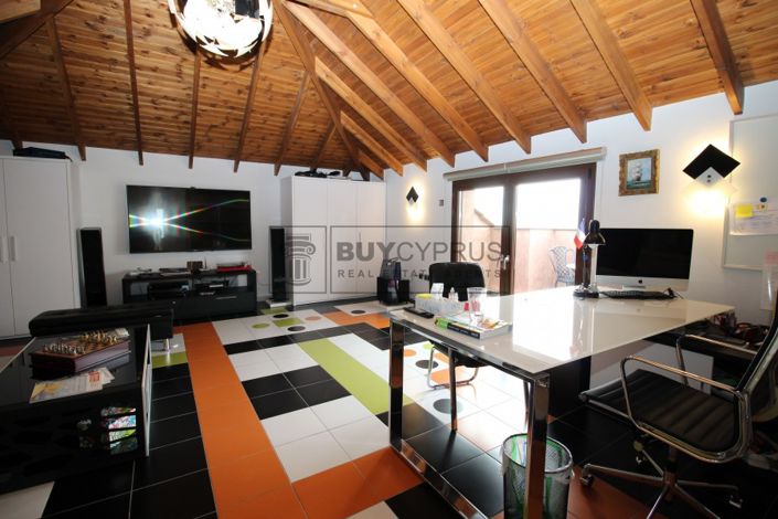 Image No.22-6 Bed Villa for sale