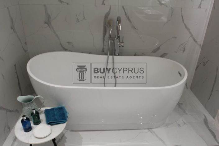 Image No.11-3 Bed Villa for sale