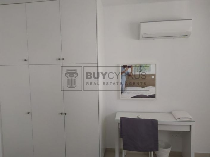 Image No.20-2 Bed Townhouse for sale