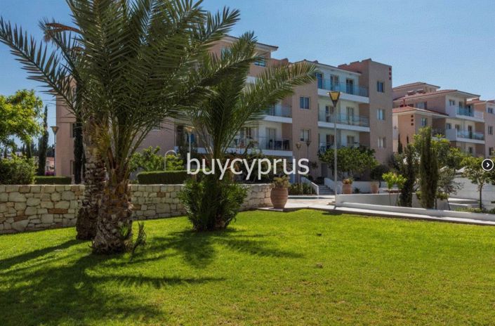 Image No.23-2 Bed Townhouse for sale