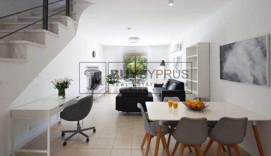 Image No.8-2 Bed Townhouse for sale