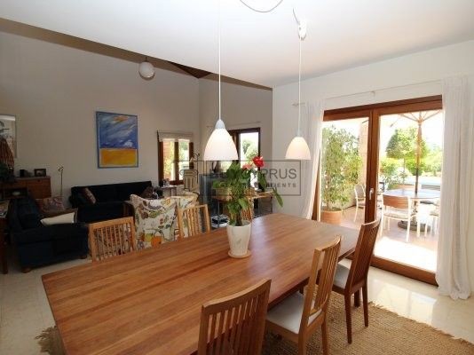 Image No.12-3 Bed Villa for sale