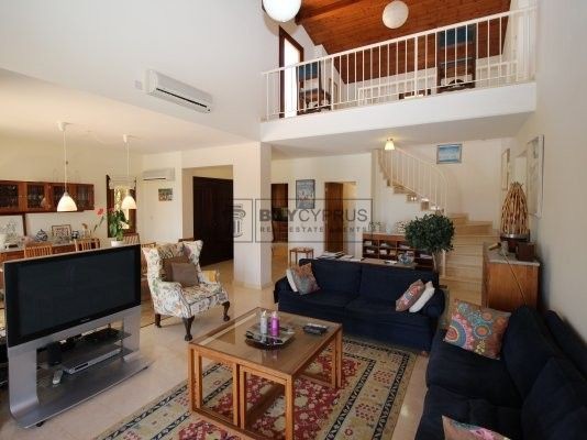 Image No.7-3 Bed Villa for sale