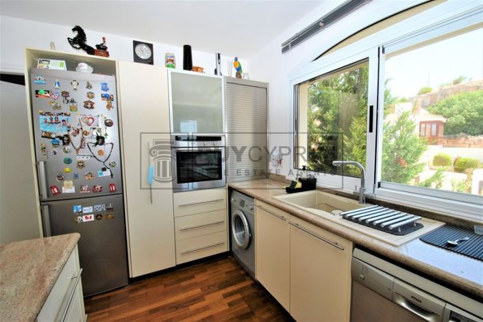 Image No.20-3 Bed Penthouse for sale