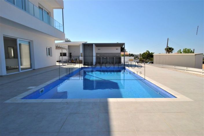 Image No.24-3 Bed Villa for sale