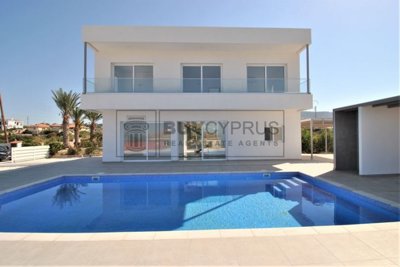 Detached Villa For Sale  in  Sea Caves