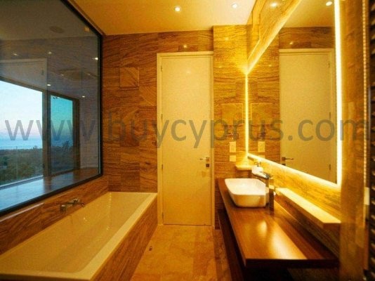 Image No.29-5 Bed Villa for sale