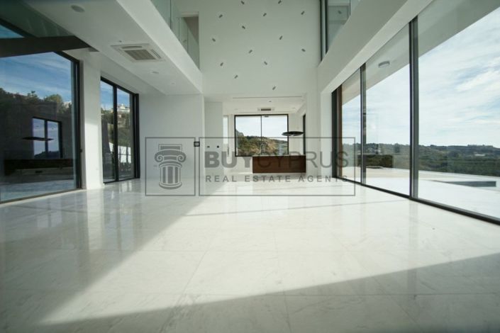 Image No.40-5 Bed Villa for sale