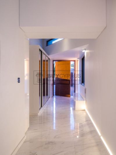 Image No.45-5 Bed Villa for sale