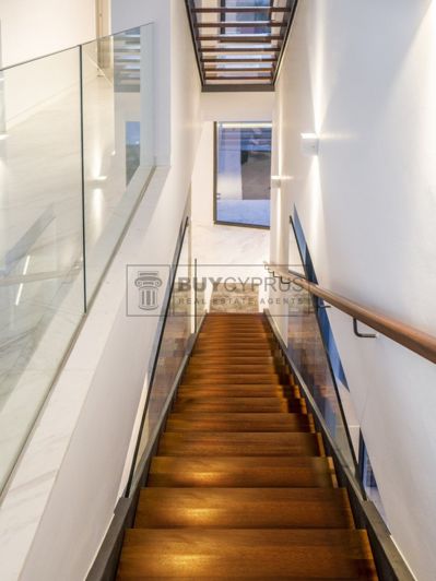 Image No.46-5 Bed Villa for sale