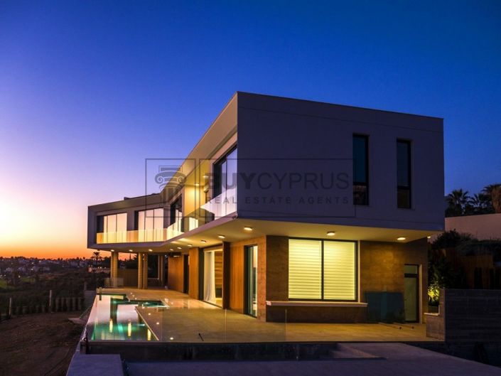 Image No.53-5 Bed Villa for sale