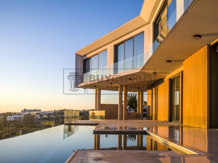 Image No.55-5 Bed Villa for sale