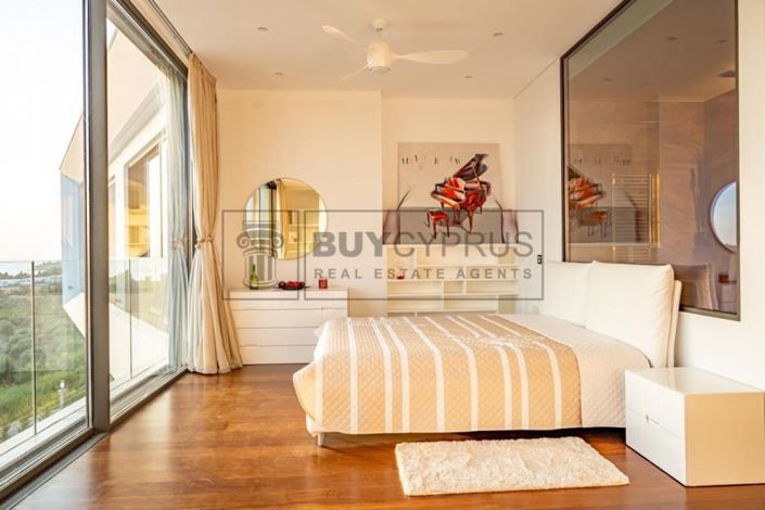 Image No.60-5 Bed Villa for sale