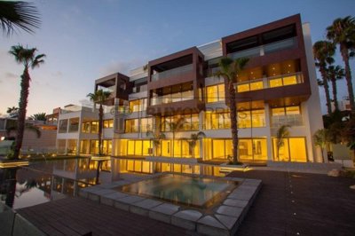 Building For Sale  in  Kato Paphos