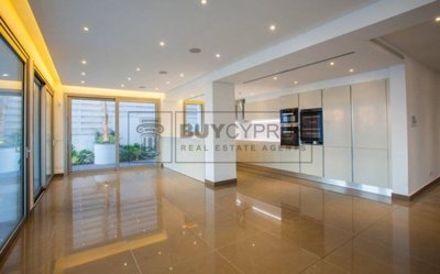 Building For Sale  in  Kato Paphos