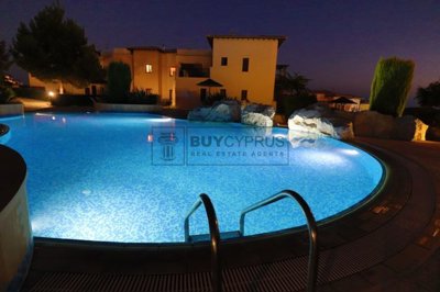 Apartment For Sale  in  Aphrodite Hills