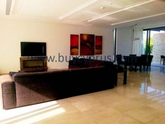 Image No.10-5 Bed Villa for sale