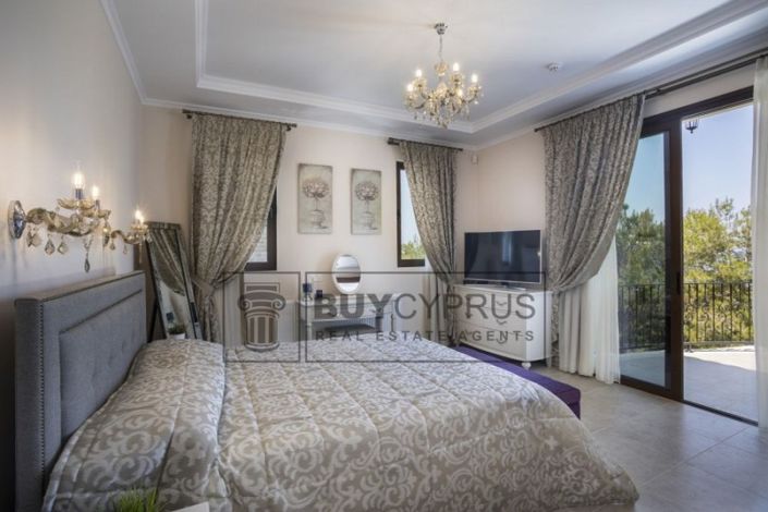 Image No.38-5 Bed Villa for sale