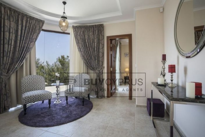 Image No.40-5 Bed Villa for sale