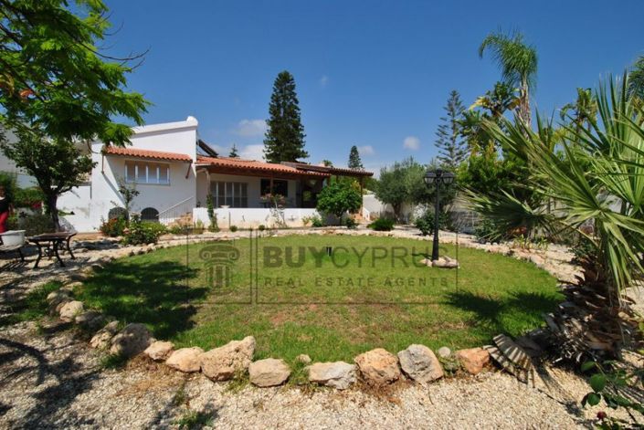 Image No.17-2 Bed Villa for sale