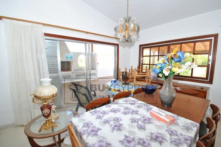 Image No.37-2 Bed Villa for sale