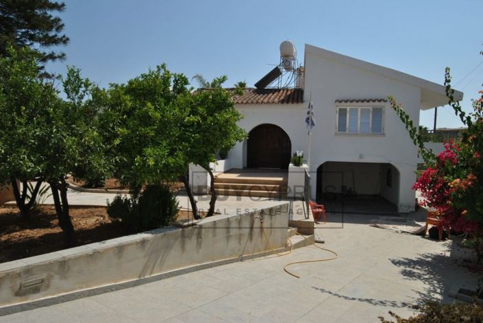 Image No.8-2 Bed Villa for sale