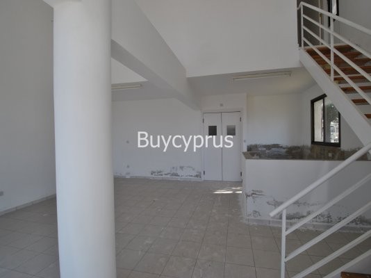 Image No.3-Commercial à vendre à Kato Paphos