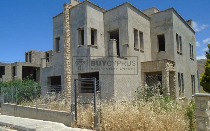 Image No.2-Commercial de 36 chambres à vendre à Argaka